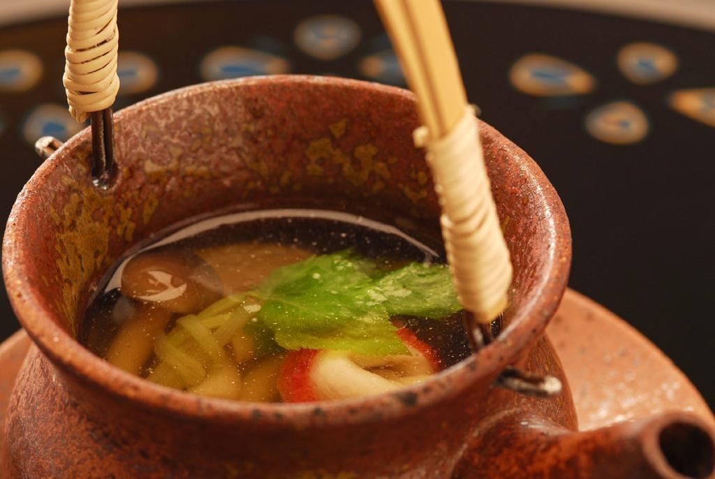 Hakone Tokinoshizuku Hotel Luaran gambar A bowl of miso soup