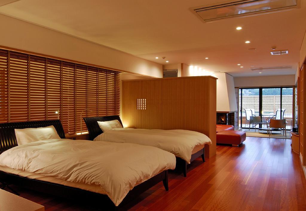 Hakone Tokinoshizuku Hotel Bilik gambar A room at the hotel